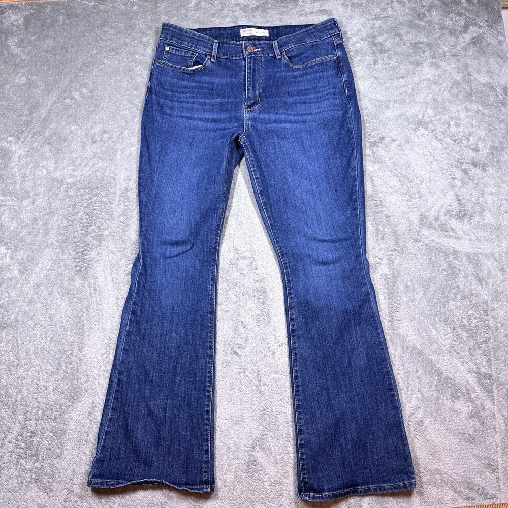 Signature Levi‎ Strauss Bootcut Jeans Womens W32 L30 Mid Rise Stretch Blue